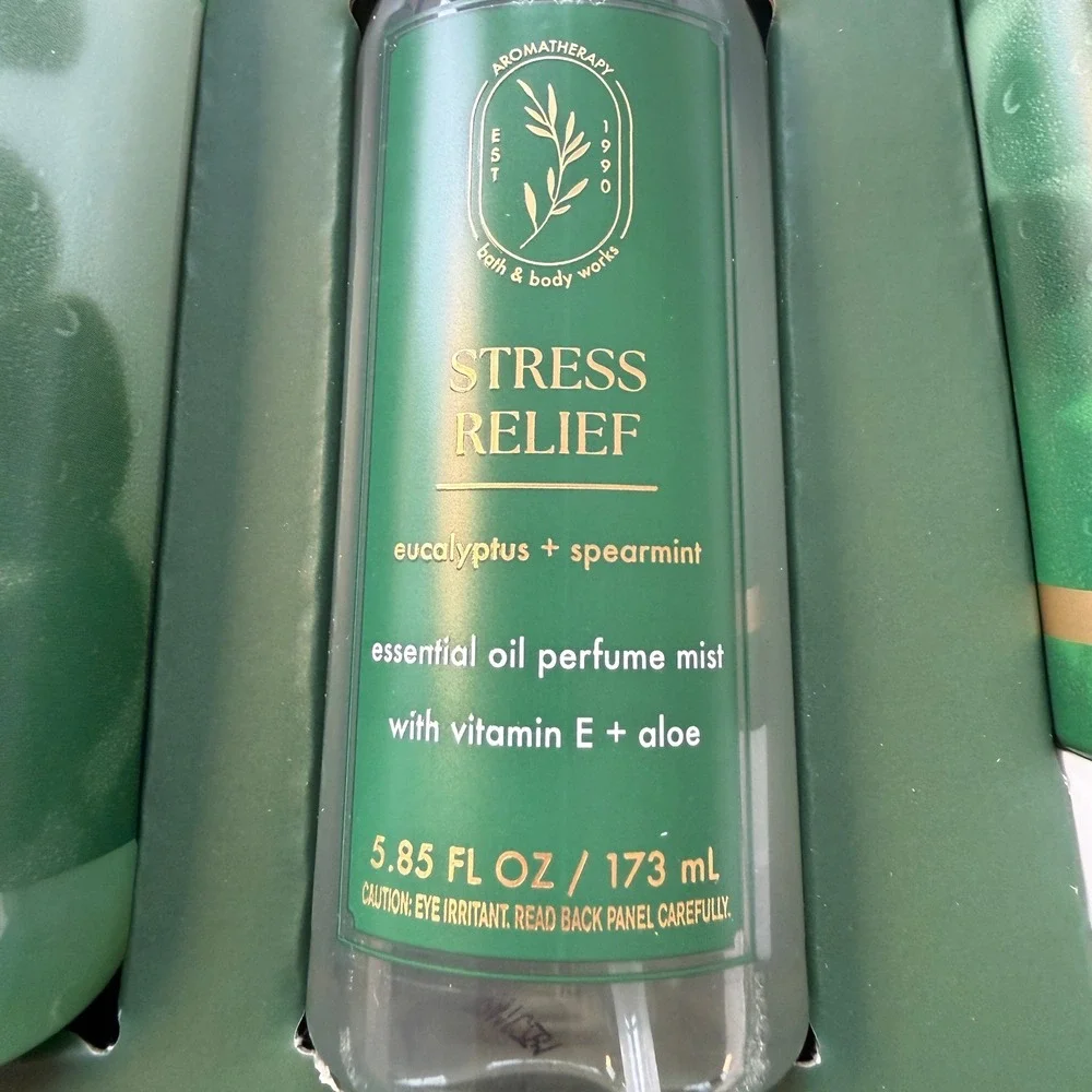 Bath and Body Works Aromatherapy Stress Relief Eucalyptus Spearmint Gift Box Set